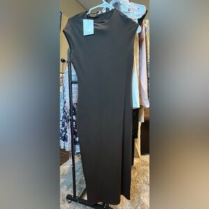 Elegant Sleeveless Brown Dress
